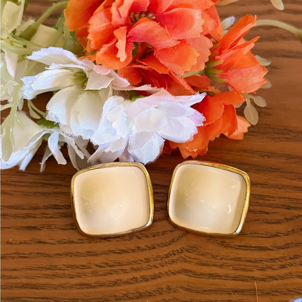 Vintage Gold-tone with Cream Enamel Clip-on Earrings